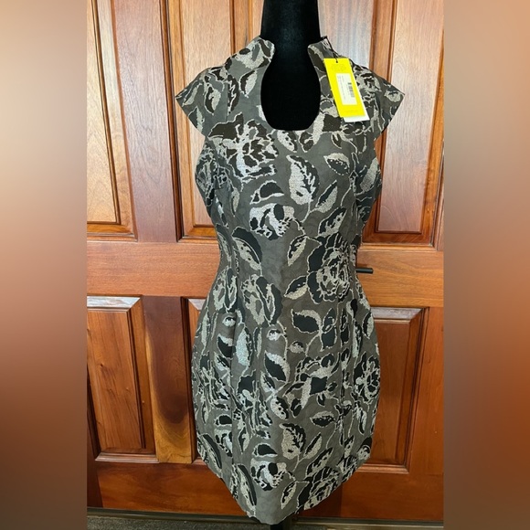 Karen Millen Italian Jacquard Deep Scoop Neck Dress Grey Metallic US 12 UK14 NWT - Picture 5 of 15
